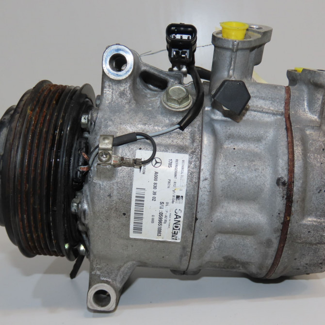 Compresseur air conditionne occasion MERCEDES 8303902 4