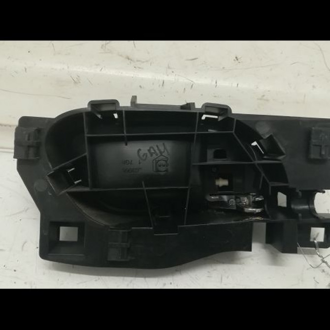 Poignee int porte avg occasion CITROEN C4 PICASSO I Phase 1 01-2007->10-2013 1.6 HDi 16v 110ch 9143L9 2