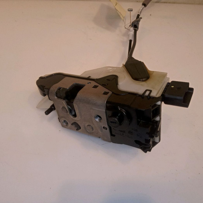 Serrure porte avg occasion PEUGEOT 2008 phase 2 06-2016->... 9812500880 2