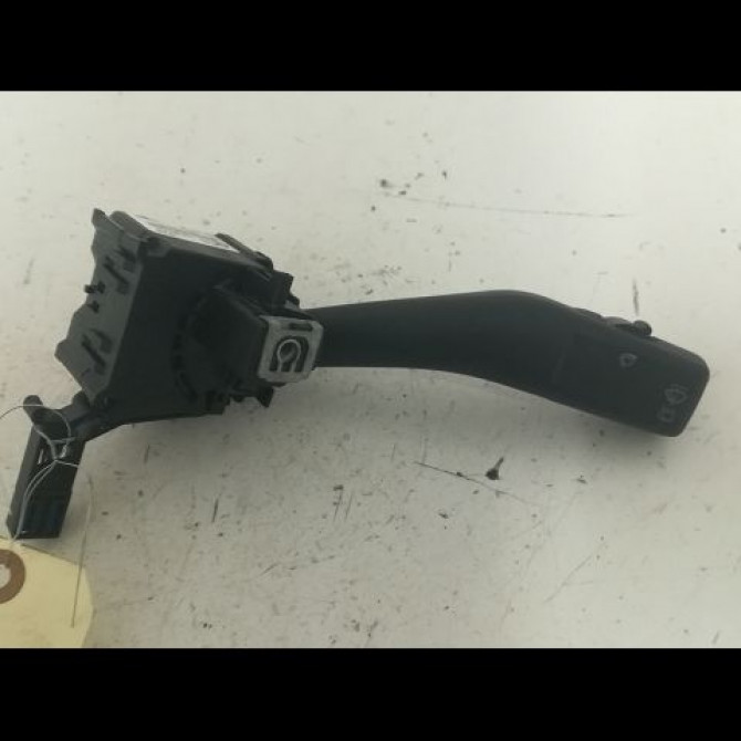 Commande essuie glace occasion VOLKSWAGEN GOLF PLUS Phase 1 03-2005->03-2009 1.9 TDI 105ch 1K0953519J9B9 1