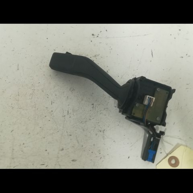 Commande essuie glace occasion VOLKSWAGEN GOLF PLUS Phase 1 03-2005->03-2009 1.9 TDI 105ch 1K0953519J9B9 2