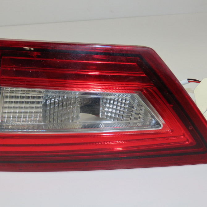Feu arrière intérieur droit occasion RENAULT CLIO IV Phase 1 07-2012->... 1.5 DCI 90ch 265505796R 1