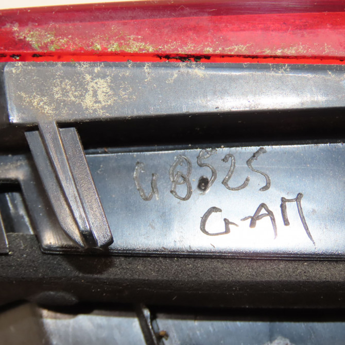 Feu arrière intérieur droit occasion RENAULT CLIO IV Phase 1 07-2012->... 1.5 DCI 75ch 265505796R 5