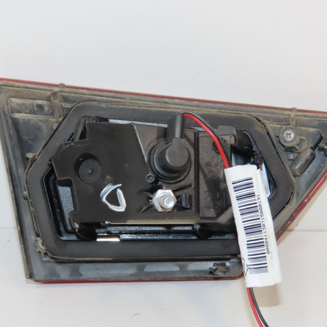 Feu arrière intérieur droit occasion RENAULT CLIO IV Phase 1 07-2012->... 1.5 DCI 75ch 265505796R 2