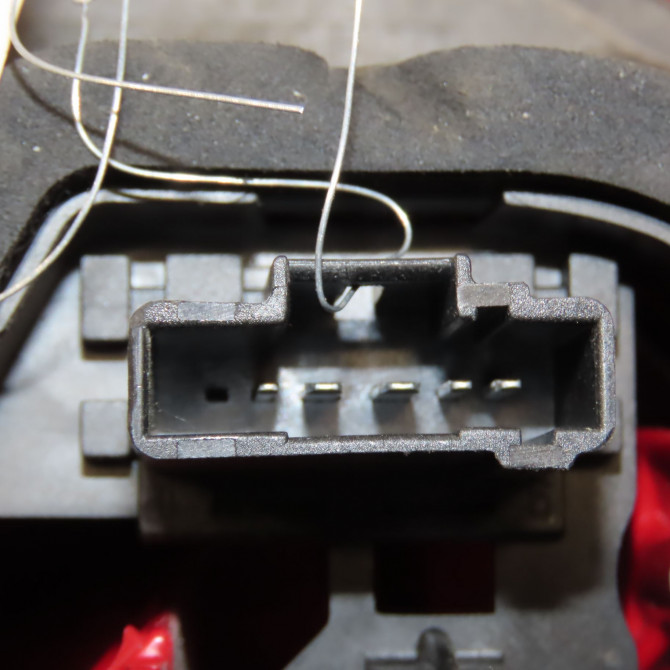 Feu arrière gauche occasion PEUGEOT 208 208 Phase 1 2012-03-01->2015-09-30 9672628280 3