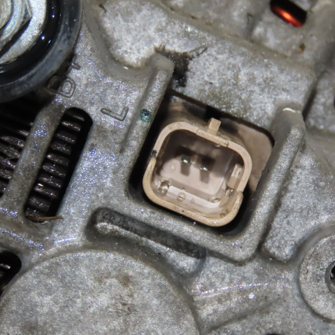 Alternateur occasion RENAULT CLIO II Phase 2 06-2001->07-2006 1.5 DCI 65ch 8200537415 4