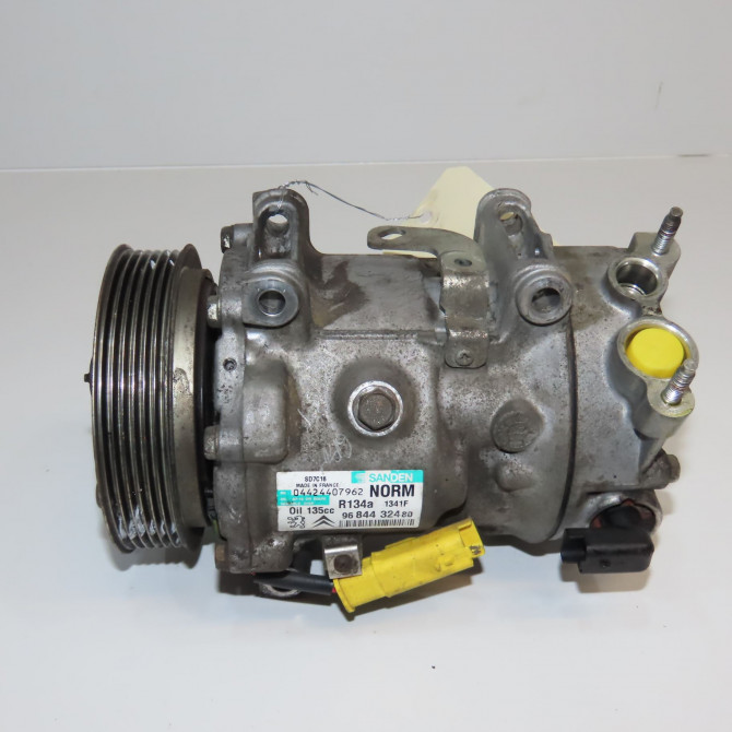 Compresseur air conditionne occasion CITROEN C4 PICASSO I Phase 1 01-2007->10-2013 1.6 HDi 16v 110ch 9825868180 4