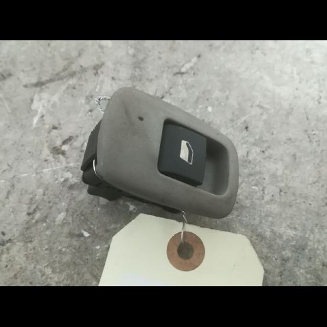 Commande leve-glace porte arrière gauche occasion CITROEN C5 I Phase 2 09-2004->06-2008 1.6 HDi 110ch 6554HN 1