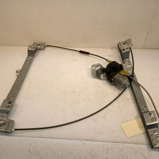 Mecanisme+moteur leve-glace avg occasion RENAULT KANGOO II Phase 1 01-2008->03-2013 1.5 DCI 85ch 807213441R 2