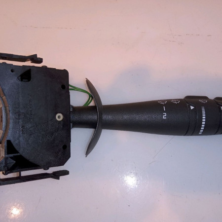 Commande essuie glace occasion RENAULT CLIO II Phase 2 06-2001->07-2006 1.5 DCI 70ch