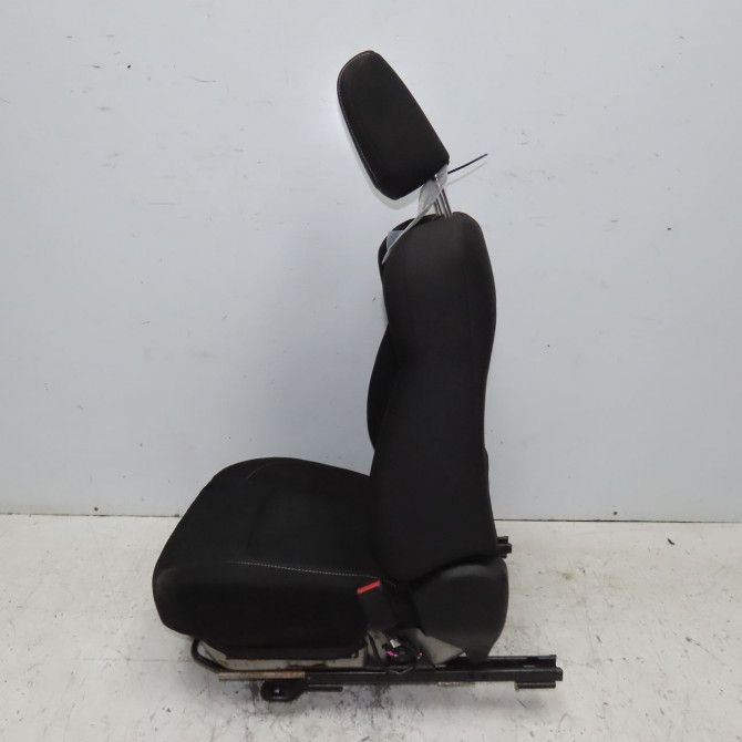 Siège avant droit occasion ISUZU 146 Phase 1 04-1995->04-1999 1.9 D 163ch 4