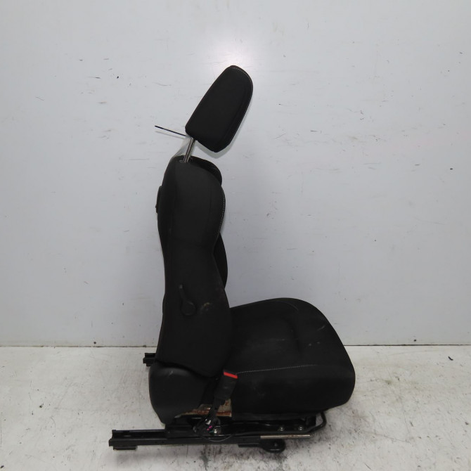 Siège avant gauche occasion ISUZU 146 Phase 1 04-1995->04-1999 1.9 D 163ch 2