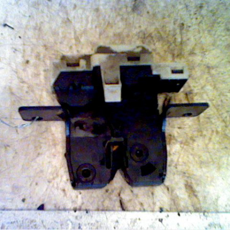 Serrure hayon occasion RENAULT SCENIC II Phase 1 03-2004->09-2006 8200947699