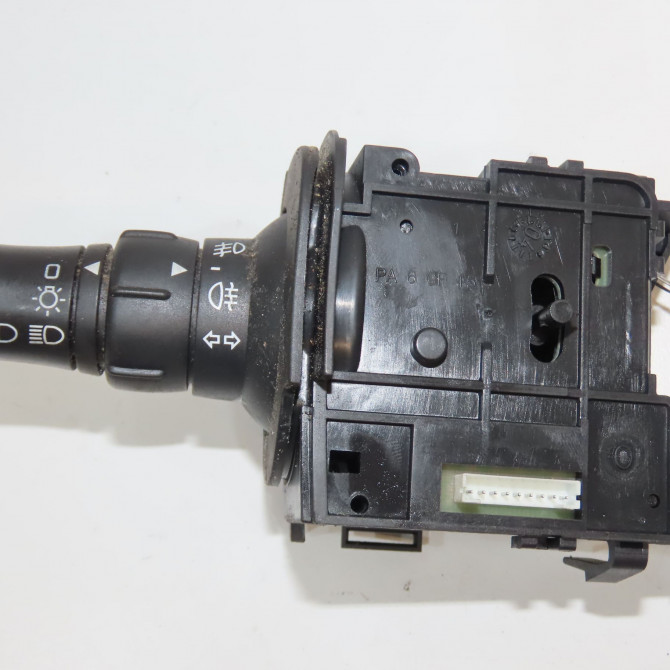 Commande clignotant occasion RENAULT SCENIC II Phase 1 03-2004->09-2006 1.6i 16v 7701060397 1