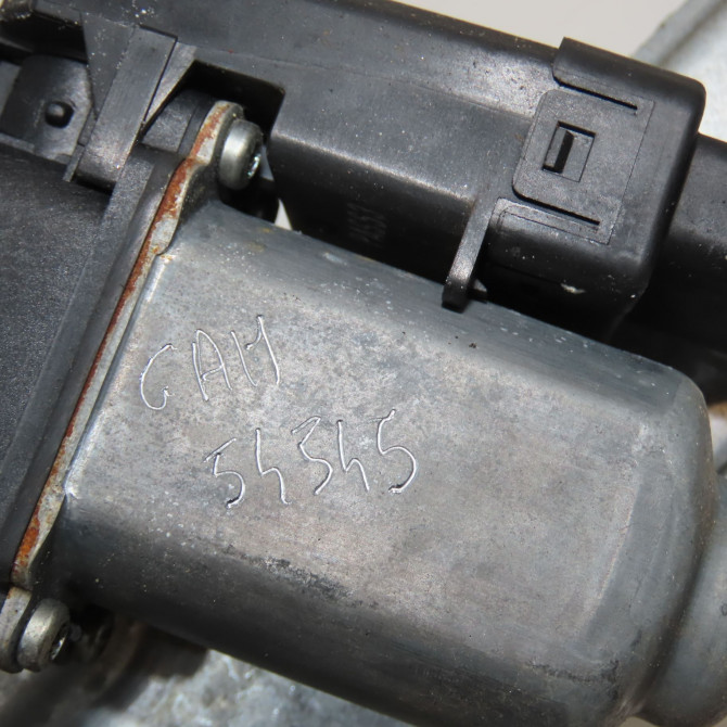 Mecanisme+moteur leve-glace avg occasion RENAULT SCENIC II Phase 1 03-2004->09-2006 1.6i 16v 8201010937 4