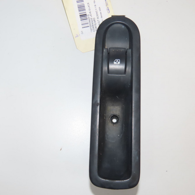 Commande leve-glace porte arrière droite occasion RENAULT SCENIC II Phase 1 03-2004->09-2006 1.6i 16v 8200315029 1