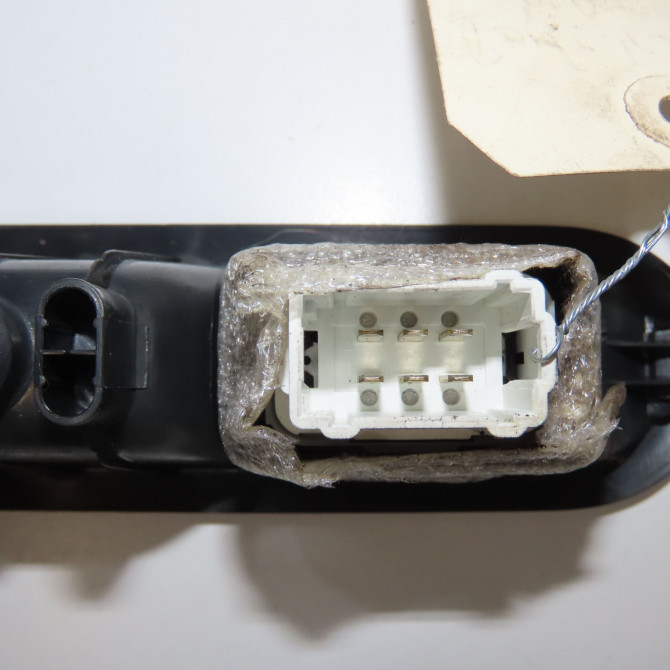 Commande leve-glace porte arrière droite occasion RENAULT SCENIC II Phase 1 03-2004->09-2006 1.6i 16v 8200315029 3