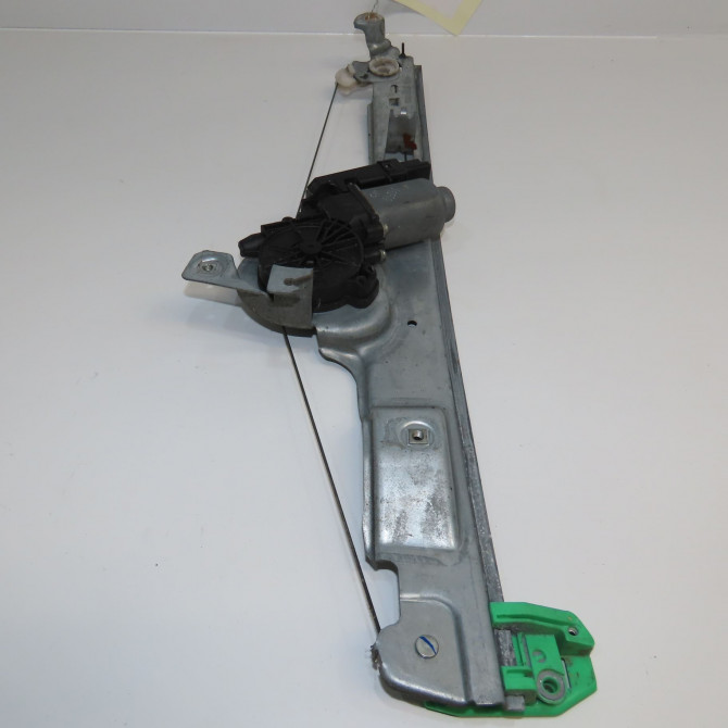 Mecanisme+moteur leve-glace avg occasion RENAULT SCENIC II Phase 1 03-2004->09-2006 1.5 DCI 80ch 8201010937 1