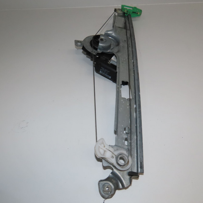 Mecanisme+moteur leve-glace avg occasion RENAULT SCENIC II Phase 1 03-2004->09-2006 1.5 DCI 80ch 8201010937 2