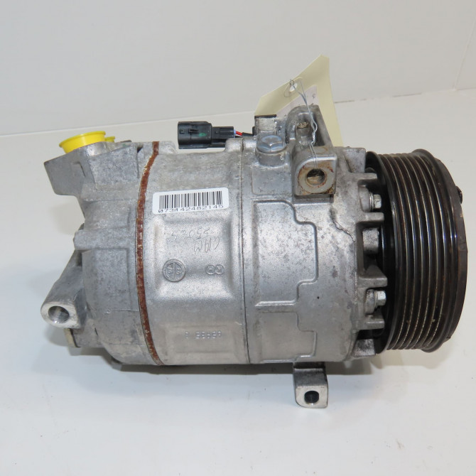 Compresseur air conditionne occasion RENAULT TRAFIC III Phase 1 06-2014->... 926000373R 3