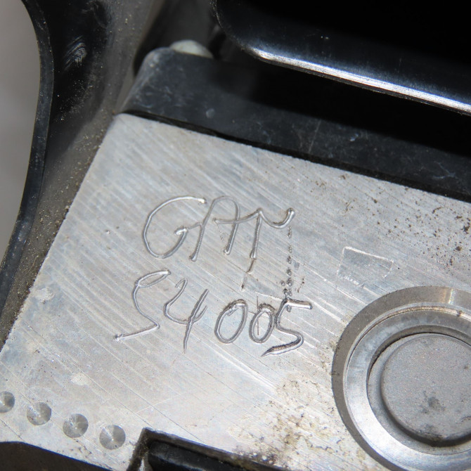 Unité hydraulique ABS occasion RENAULT SCENIC III Phase 1 04-2009->11-2011 1.9 DCI 130ch 476604304R 8