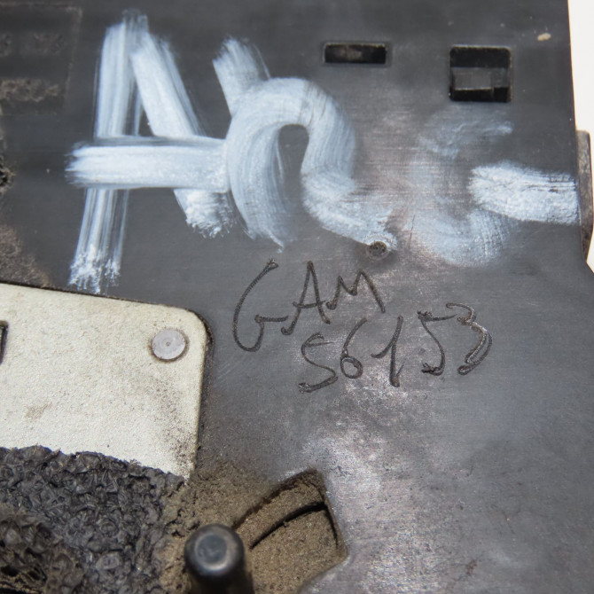 Serrure porte arg occasion RENAULT CLIO IV Phase 1 07-2012->... 1.5 DCI 90ch 825015591R 7