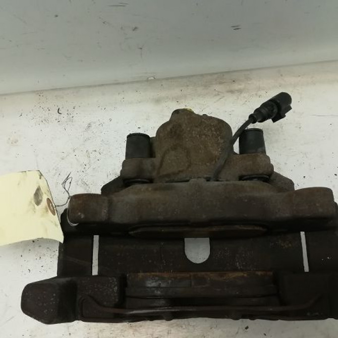 Etrier de frein avant gauche occasion VOLKSWAGEN TOURAN I Phase 1 03-2003->12-2006 1K0615123E 3