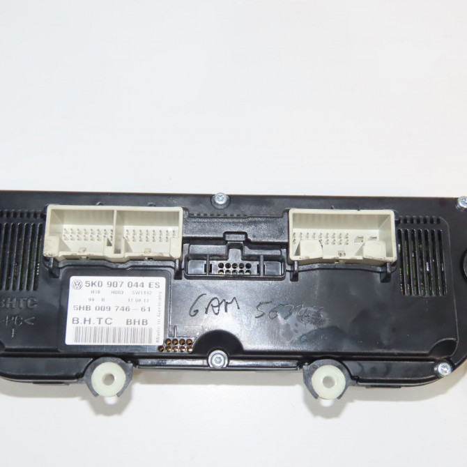 Commande de chauffage occasion VOLKSWAGEN EOS Phase 1 04-1995->04-1999 2.0 TDI 140ch 2