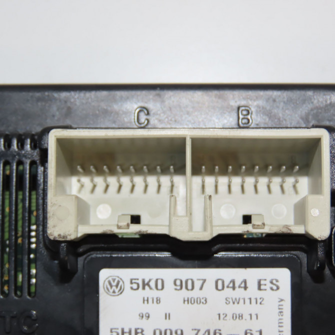 Commande de chauffage occasion VOLKSWAGEN EOS Phase 1 04-1995->04-1999 2.0 TDI 140ch 3