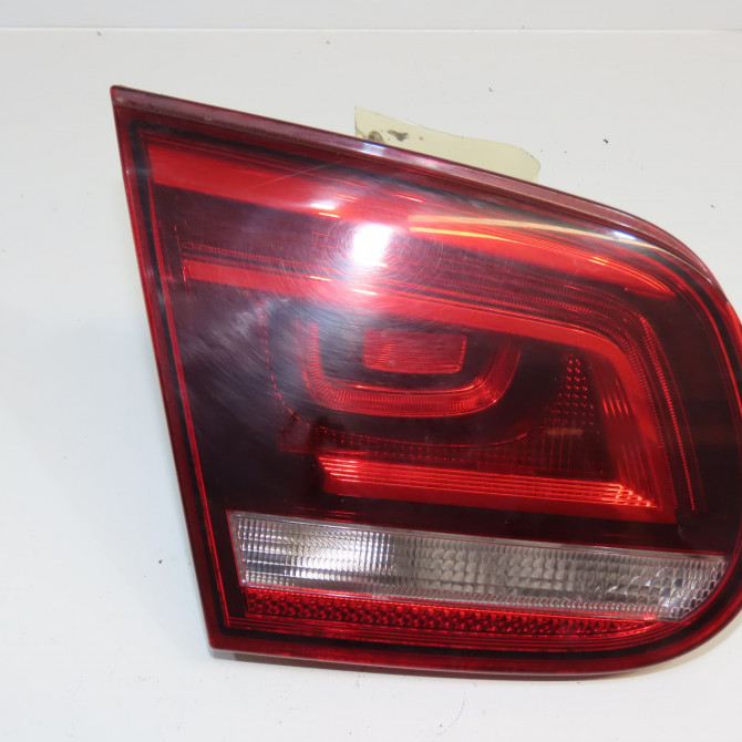 Feu arrière interieur gauche occasion VOLKSWAGEN EOS Phase 1 04-1995->04-1999 2.0 TDI 140ch 1Q0945093AD 1