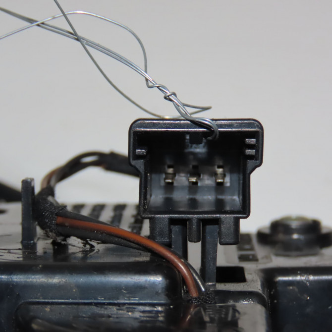 Feu arrière interieur gauche occasion VOLKSWAGEN EOS Phase 1 04-1995->04-1999 2.0 TDI 140ch 1Q0945093AD 3