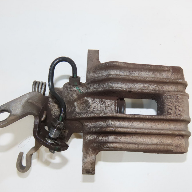 Etrier de frein arrière droit occasion VOLKSWAGEN EOS Phase 1 04-1995->04-1999 2.0 TDI 140ch 1K0615424J 1