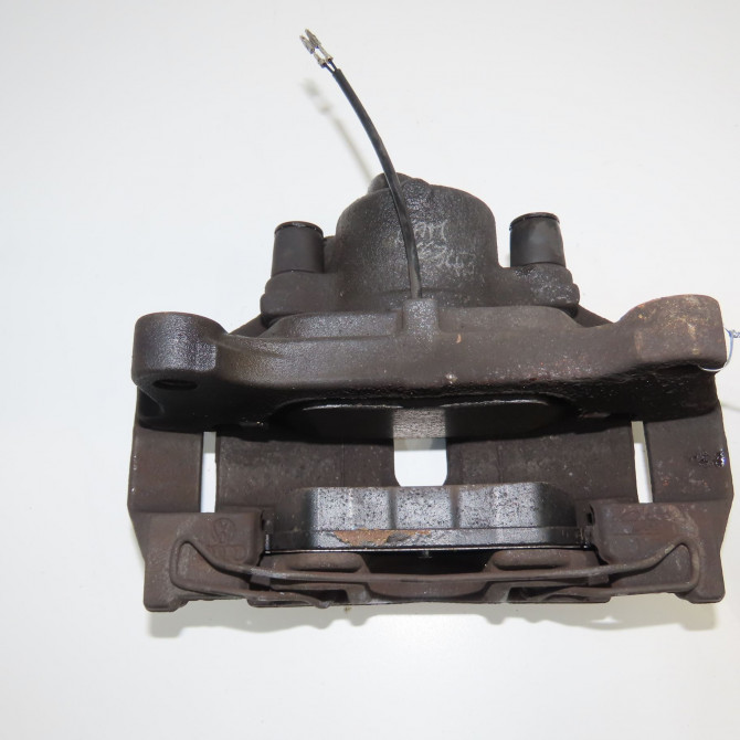 Etrier de frein avant gauche occasion VOLKSWAGEN EOS Phase 1 04-1995->04-1999 2.0 TDI 140ch 1K0615123E 4