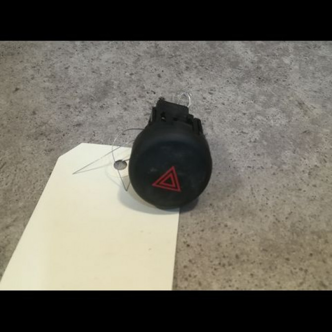 Bouton de warning occasion NISSAN JUKE Phase 2 03-2014->... 1.2i 115ch 25290BA60A 1
