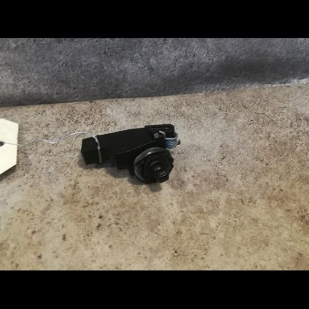 Actionneur portillon aile ard occasion NISSAN JUKE Phase 2 03-2014->... 1.2i 115ch