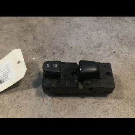 Commande lève-glace porte avant droite occasion NISSAN JUKE Phase 2 03-2014->... 1.2i 115ch 254011KA5E