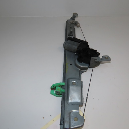Mecanisme + moteur lève-glace avant droit occasion RENAULT SCENIC II Phase 1 03-2004->09-2006 1.6i 16v 8201010936