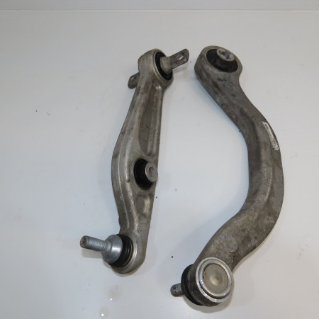 Triangle inf avd occasion TESLA 118834100C