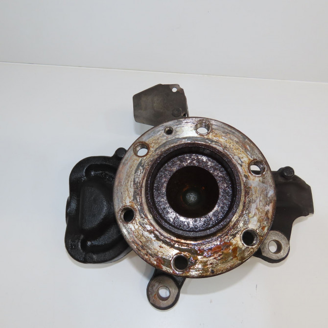 Moyeu avg occasion MERCEDES 1