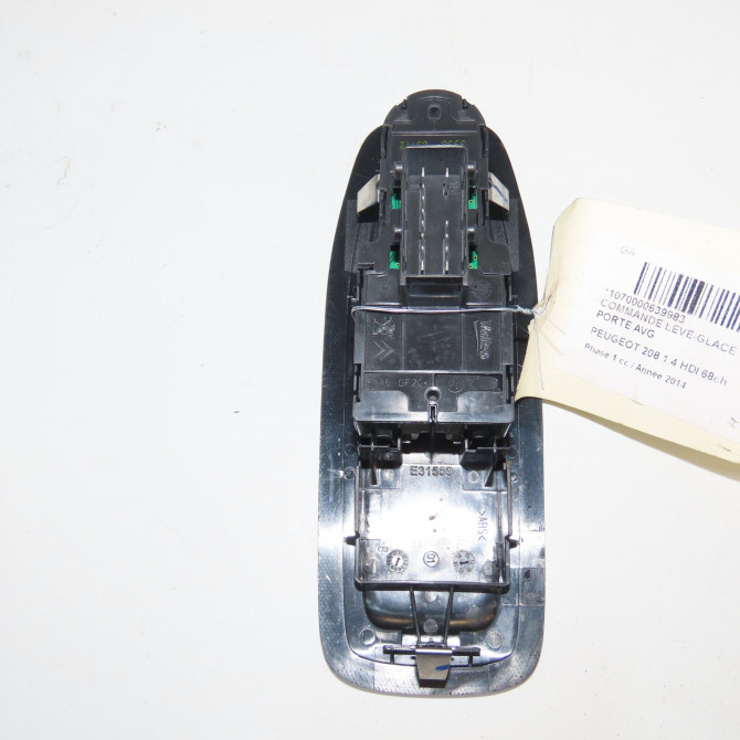 Commande lève-glace porte avant gauche occasion PEUGEOT 208 208 Phase 1 2012-03-01->2015-09-30 1.4 HDI 68ch 96751129ZD 2
