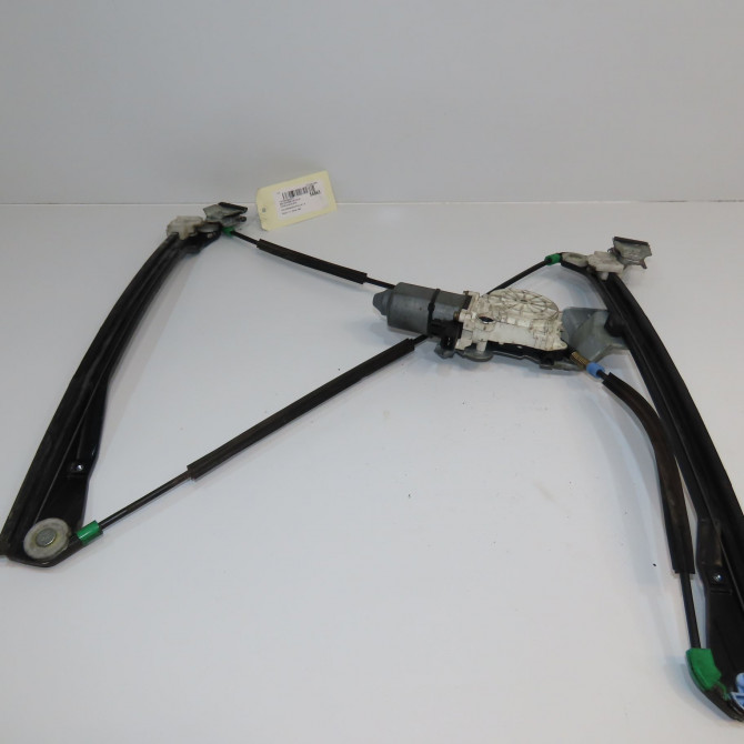 Mecanisme + moteur lève-glace avant droit occasion VOLKSWAGEN POLO III Phase 1 10-1994->11-1999 1.4 60ch 6N4837462 1