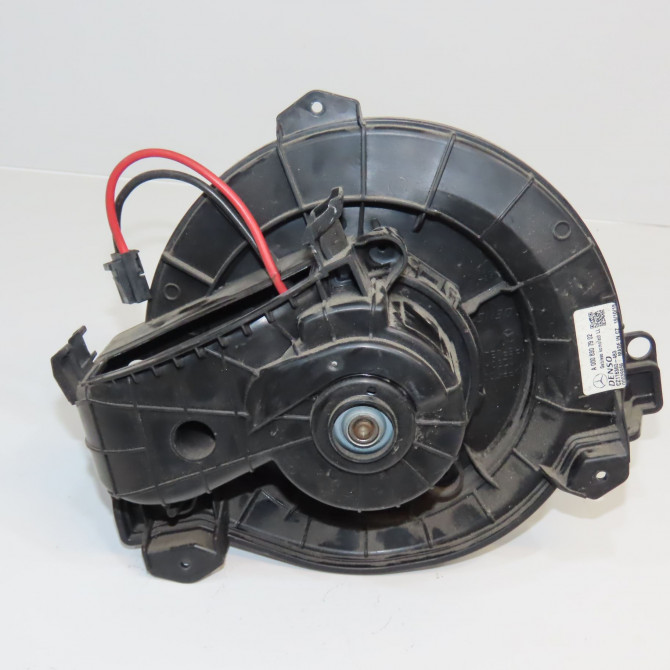 Ventilateur de chauffage occasion MERCEDES 8307902 4