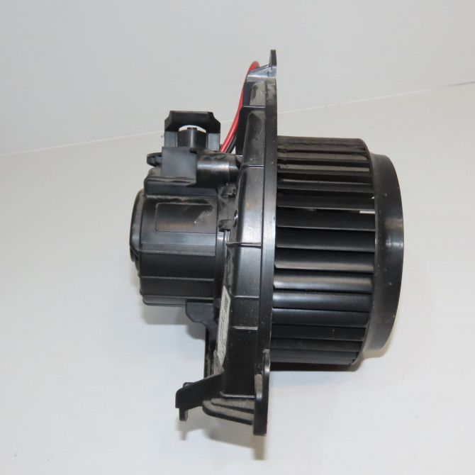 Ventilateur de chauffage occasion MERCEDES 8307902 5