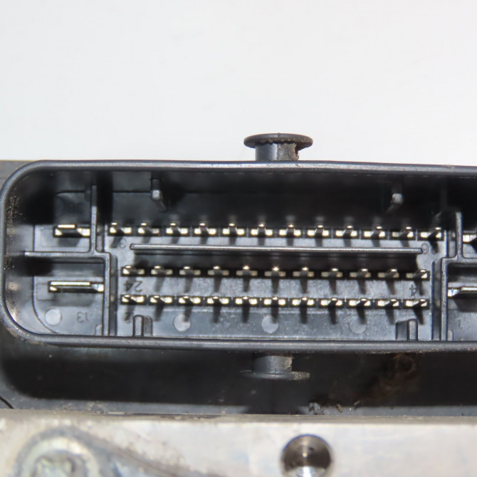 Unité hydraulique ABS occasion MERCEDES 9079003703 6