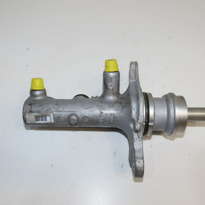 Maitre cylindre occasion MERCEDES 9104311200 1