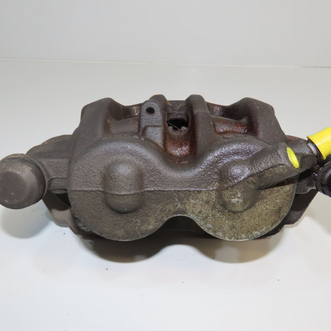 Etrier de frein avant gauche occasion MERCEDES 9074215100 3