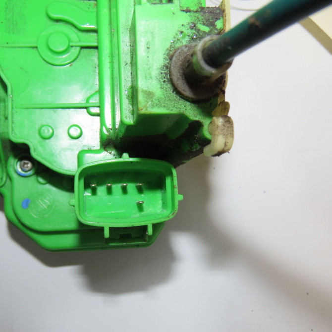 Serrure porte arg occasion ALFA ROMEO GIULIETTA II Phase 1 03-2010->12-2013 1.6 JTDM 105ch 71775809 3