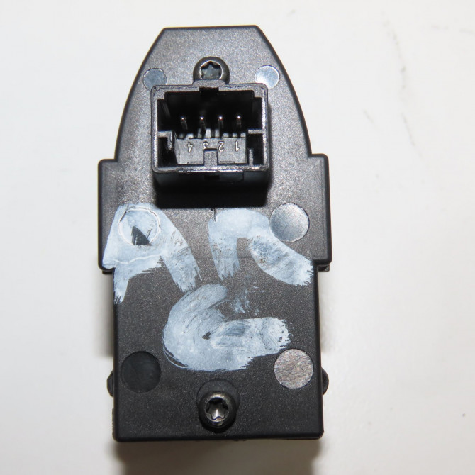 Commande leve-glace porte arrière gauche occasion ALFA ROMEO GIULIETTA II Phase 1 03-2010->12-2013 1.6 JTDM 105ch 156150331 2