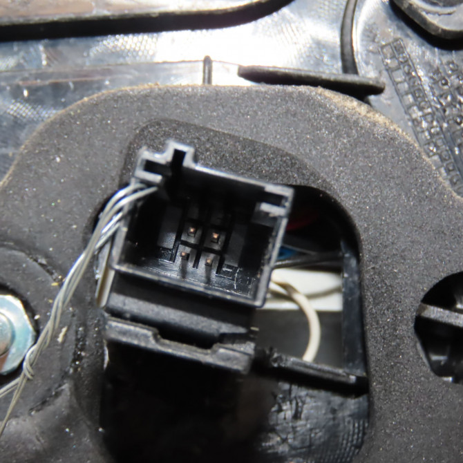 Feu arrière droit occasion PEUGEOT 308 II Phase 1 04-1995->04-1999 1.5 BlueHDi 130ch 9823728580 3