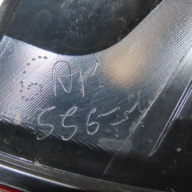 Feu arrière droit occasion PEUGEOT 308 II Phase 1 04-1995->04-1999 1.5 BlueHDi 130ch 9823728580 4